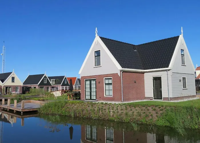 Vakantiehuis Luxurious Water *